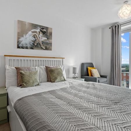 Penthouse Flat In Slough Center Διαμέρισμα Εξωτερικό φωτογραφία