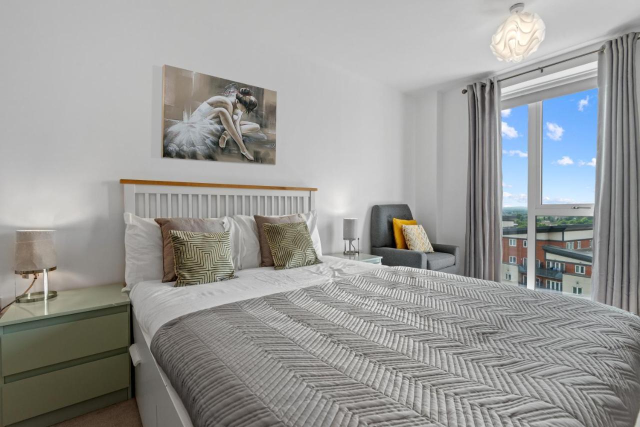Penthouse Flat In Slough Center Διαμέρισμα Εξωτερικό φωτογραφία