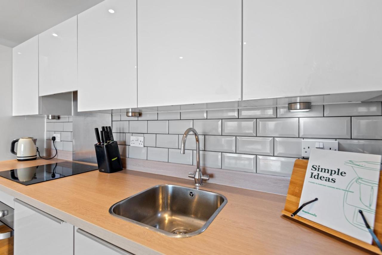 Penthouse Flat In Slough Center Διαμέρισμα Εξωτερικό φωτογραφία